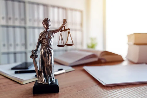 Разрешение судебных споров адвокатским бюро WINHELLER